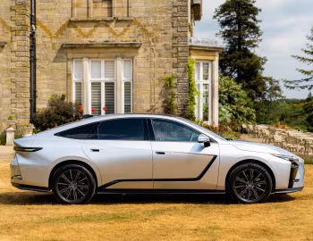 Lexus ES 350e [UK-spec] '2026