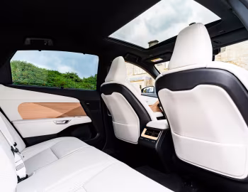 Інтер'єр Lexus ES 350e [UK-spec] '2026