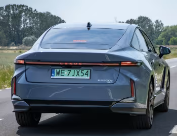 Lexus ES 500e AWD [EU-spec] '2026