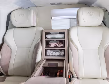 Інтер'єр Lexus GlamLX '09.2025
