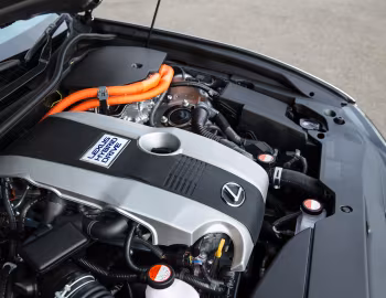 Під капотом Lexus GS 300h [UK-spec] '2016–18