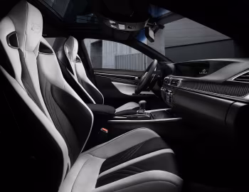 Интерьер 2016–20 Lexus GS F [North America] '2015–20