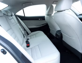 Интерьер Lexus IS 300h [UK-spec] (XE30) '2013–16