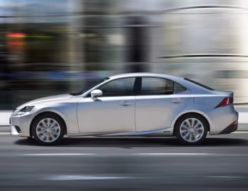 Lexus IS 300h [UK-spec] (XE30) '2013–16