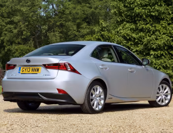 Lexus IS 300h [UK-spec] (XE30) '2013–16