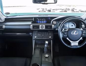 Передня панель Lexus IS 200t [South Africa] (XE30) '2015–16