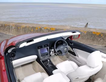 Interior Lexus IS 250C [UK-spec] (XE20) '2009–11