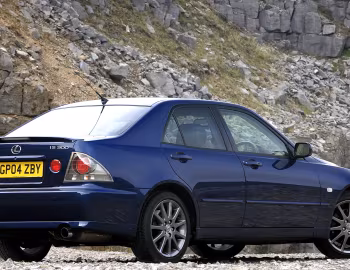 Lexus IS 300 [UK-spec] (XE10) '2001–05