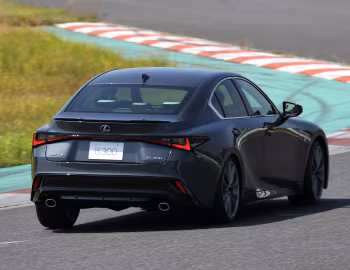 Lexus IS 300 [Japan] '11.2020–至今