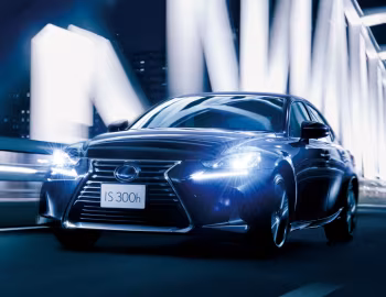 Lexus IS 300h [Japan] (XE30) '10.2016–11.2020