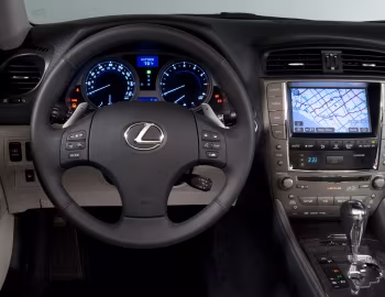 Передня панель 2006–08 Lexus IS 350 [North America] (XE20) '2005–08