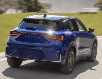 Lexus LBX Cool AWD [New Zealand] '2024–н.ч.
