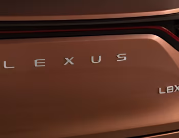 Lexus LBX Cool [EU-spec] '2023–н.ч.