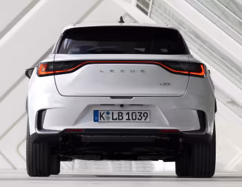 Lexus LBX Relax [EU-spec] '2023–н.ч.