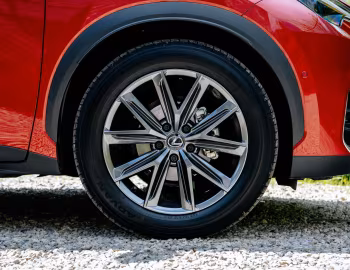Lexus LBX Takumi [UK-spec] '2024–pr.