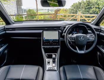 Panneau avant Lexus LBX Takumi [UK-spec] '2024–pr.