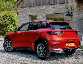 Lexus LBX Takumi [UK-spec] '2024–pr.