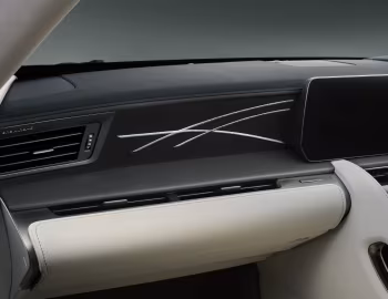 Інтэр'ер Lexus LC 500 "Pinnacle" [Japan] '08.2025–н.ч.