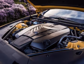Під капотом Lexus LC 500 [UK-spec] '2017–24
