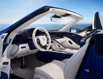 Интерьер 2021–н.в. Lexus LC 500 Convertible [North America] '2020–н.в.