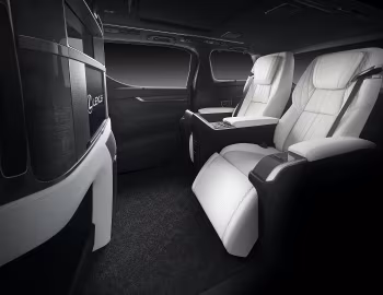 Интерьер Lexus LM 300h [China] '2020–23