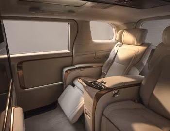 Интерьер Lexus LM 500h [China] '2023–н.в.