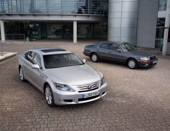Lexus LS '1989–至今
