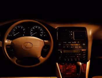 Тарпеда 1995–97 Lexus LS 400 [North America] (UCF20) '10.1994–97