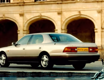 Lexus LS 400 [UK-spec] (UCF20) '1997–2000