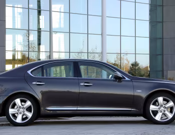 Lexus LS 460 [UK-spec] (USF40) '2006–09