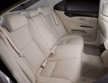 Интерьер 2007–09 Lexus LS 460 [North America] (USF40) '2006–09