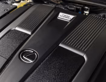 Under the hood Lexus LS 500 F SPORT [South Africa] '2021–pr.