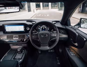 Передня панель Lexus LS 500h [UK-spec] '2021–н.ч.