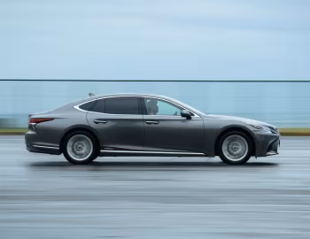 Lexus LS 500h [Japan] '10.2017–11.2020