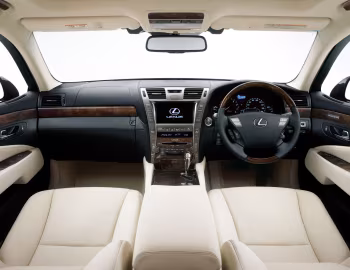 Передня панель Lexus LS 600h [Japan] (UVF45) '05.2007–10.2009