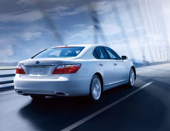 Lexus LS 600h [Japan] (UVF45) '10.2009–10.2012