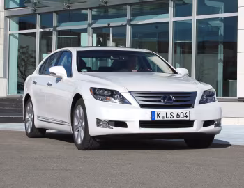 Lexus LS 600h [EU-spec] (UVF45) '2009–12