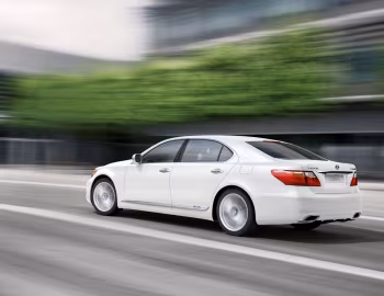 Lexus LS 600h L [EU-spec] (UVF45) '2009–12