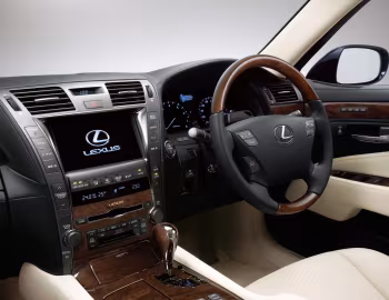 Передня панель Lexus LS 600h L [Japan] (UVF45) '05.2007–10.2009