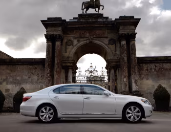 Lexus LS 600h L [UK-spec] (UVF45) '2009–12