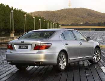 Lexus LS 600h L [Australia] (UVF45) '2007–09