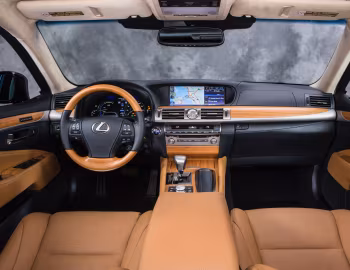 中控台 2013–17 Lexus LS 600h L [North America] '2012–17