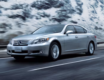 Lexus LS 600h L [Japan] (UVF45) '10.2009–10.2012