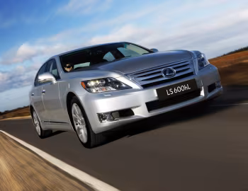 Lexus LS 600h L [Australia] (UVF45) '2009–12