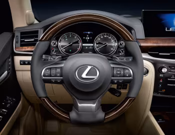 Передня панель Lexus LX 450d [CIS] (VDJ200) '2015–22