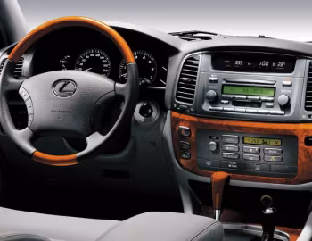 Передня панель Lexus LX 470 [EU-spec] (UZJ100) '2005–07
