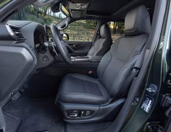 Intérieur 2025–pr. Lexus LX 700h Overtrail [North America] '2025–pr.