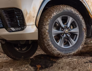 2025–pr. Lexus LX 700h Overtrail [North America] '2025–pr.