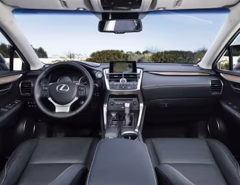 Передня панель Lexus NX 200t [Worldwide] '2014–17
