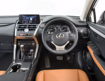 Передня панель Lexus NX 300 [South Africa] '2017–21